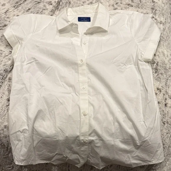 UNTUCKit White Short-Sleeve Button-Up Shirt - Picture 2 of 5